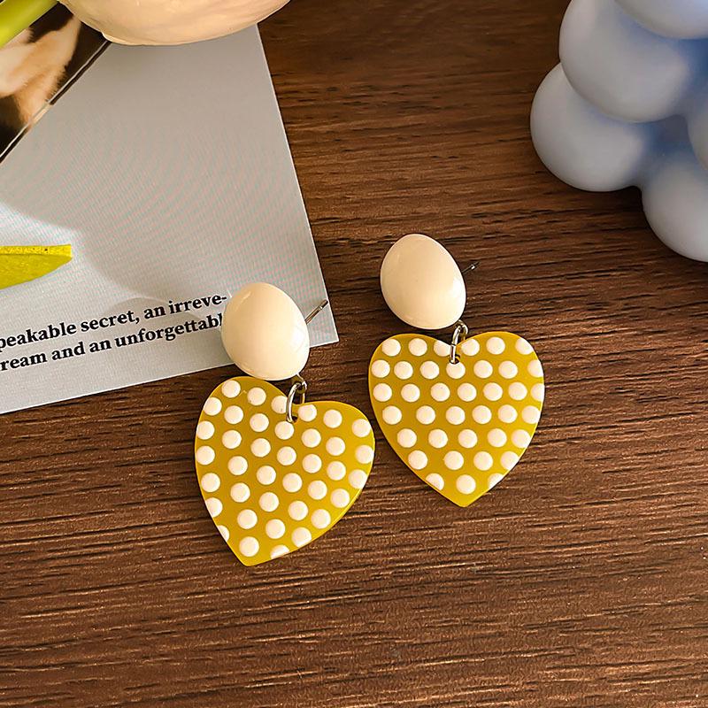 2025 New Retro Hong Kong Style Colorful Earrings: Luxury, High-End Studs, Exaggerated Fashion for Women