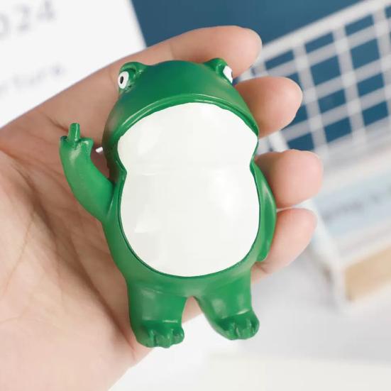 Flip-off Frog Figurine Resin Standing Frog Ornament Rebellious Middle Finger Mini Frog Statue for Home Office Desk Decoration
