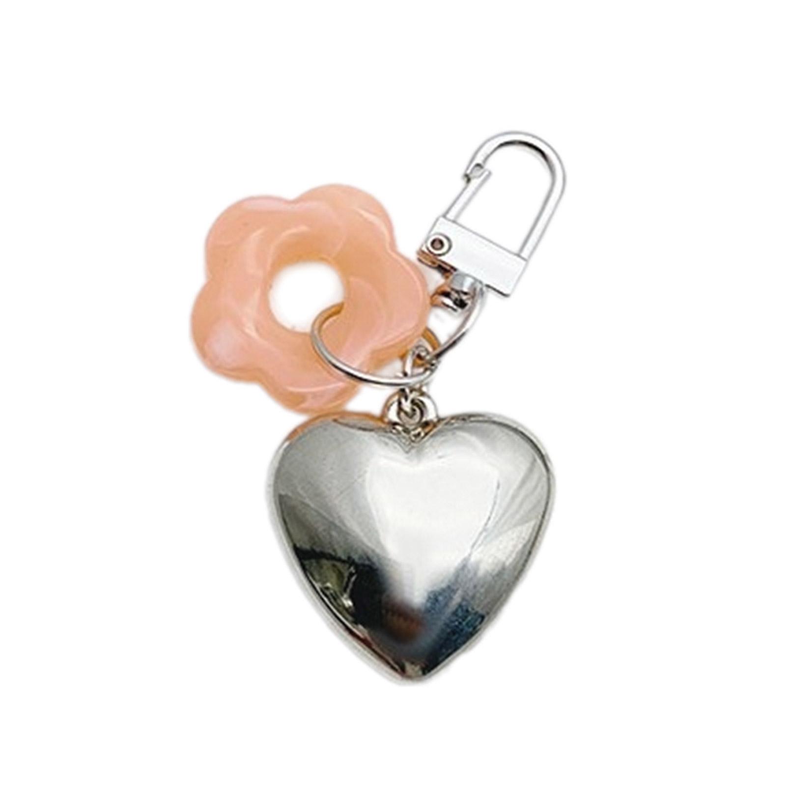 

Exquisite Heart Keychain Stylish Heart Shaped Bag Pendant Acrylic Flower Keyring for Car Key Backpack Decoration розовый