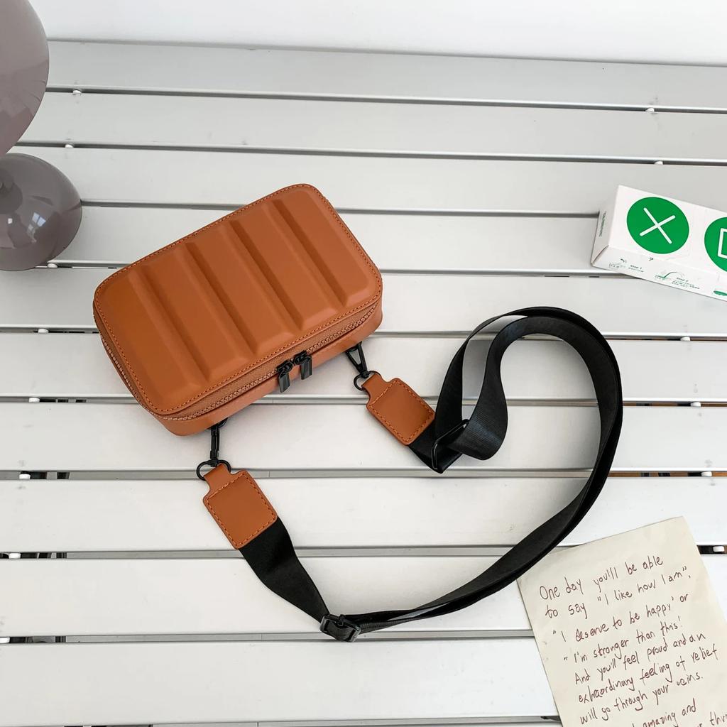 Borsa a Tracolla Rigida con Zip Pu Elegante e alla Moda Nuova Legale Mini Semplice Versatile Piccola Quadrata Premium