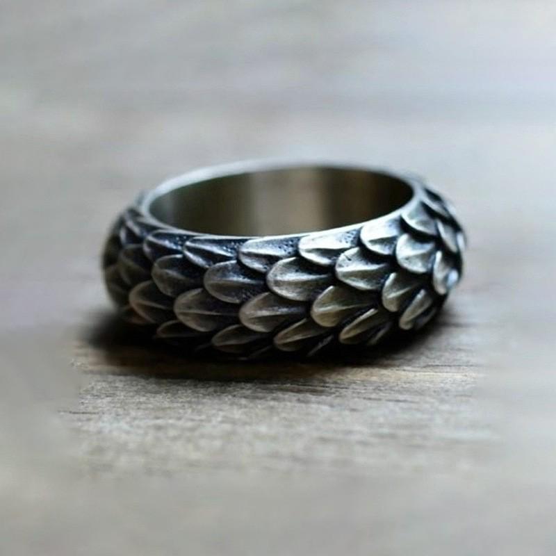 Retro Dragon Scale Ring: Men s European & American Simple Punk Fashion Finger Accessory. Size 8