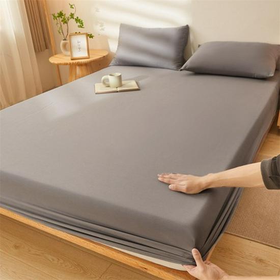 Pure Cotton Cartoon Print Fitted Sheet & Solid Color Mattress Protector Three-Piece Set