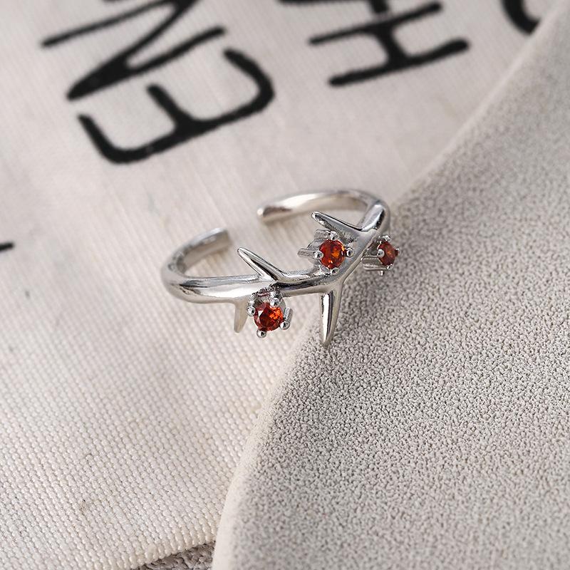 

silver 925 Diamond Red Thorn Ring Unique Design Glossy Sweet Cool Fashion Luxury casualness Ring Party Jewelry resizable красный