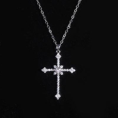 1 Stück Imitation Weißgoldfarbene Halskette Damen Kalter Wind Voller Diamanten Stern Mango Glänzendes Kreuz Anhänger Schmuck
