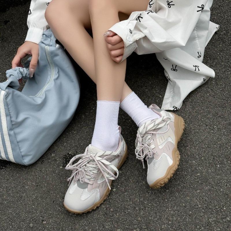 Summer pair of shoelaces women's leather new comfortable and lightweight casual shoes breathable platform sports board shoes