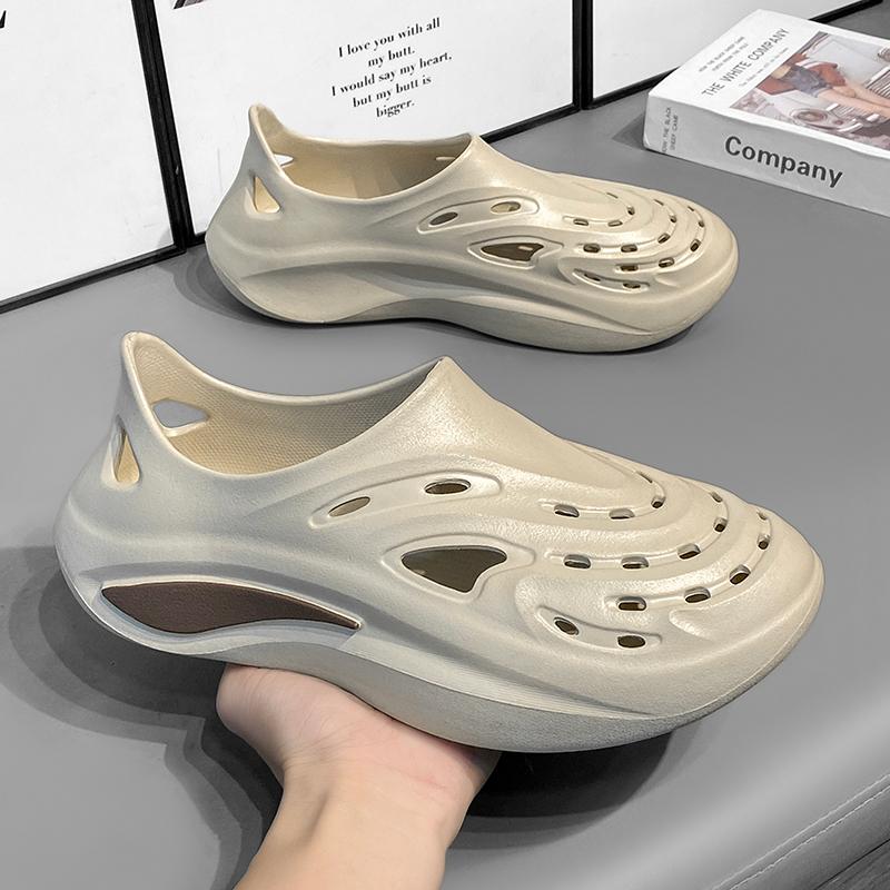 Hochwertige Sommer Herren Sandalen Leichte EVA Herren Freizeitschuhe Lochschuhe Haus Garten Outdoor Angeln Männliche Strand Flache Hausschuhe