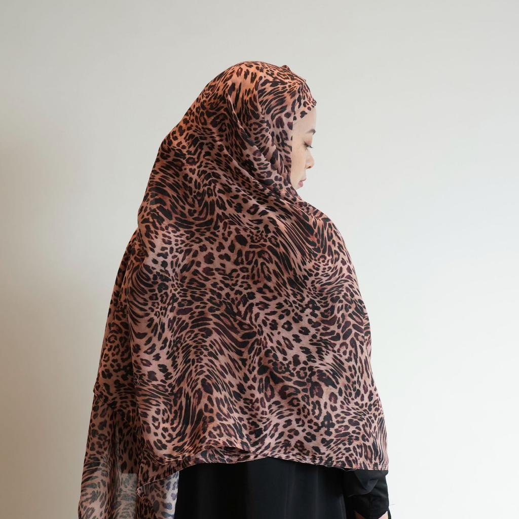 Fashion Watercolour Floral Printed Hijab Modal Breathable Soft Cotton Rayon Viscose Woven Modal Muslim Women Shawl Hijab Scarf