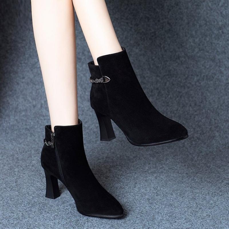 Frosted short boots women's autumn and winter 2025 versatile stiletto pointed boots high heel women's boots velvet fashion Martin boots