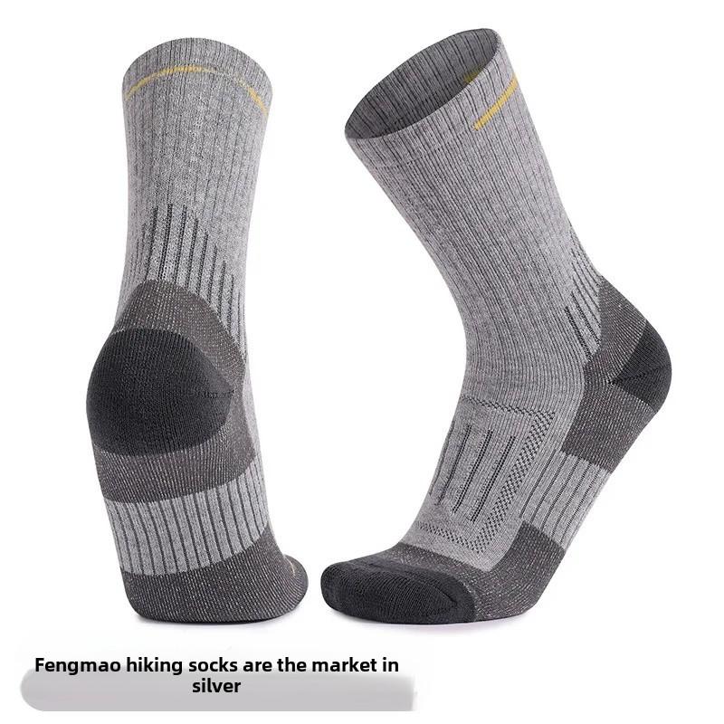 Non-Slip Thickened Mid-Calf Wool Socks For Men And Women Ideal For Outdoor Climbing And Sporting Activities Woolen Socks