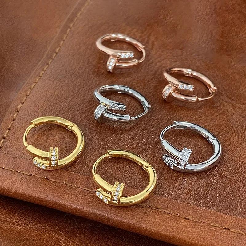 Kadınlar İçin Gerçek 925 Ayar Zirkon Tırnak Yuvarlak Halka Küpeler Minimalist Trend Şık Takı Parlak Alet Aksesuarları