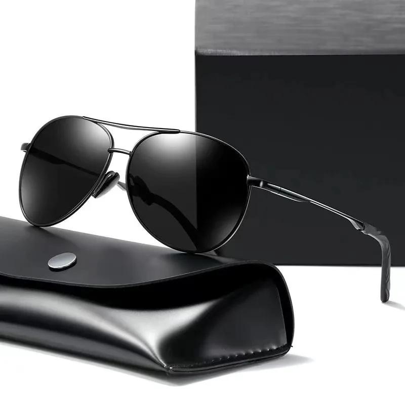Luksuriøse Metall Fotokromatiske Solbriller Menn Kvinner Mote Polariserte Solbriller Stilig Kameleon Antirefleks Kjørebriller UV400