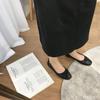 2025 Ladies retro soft soled Shoes Round toe shallow mouth Flats Butterfly knot elegant bean shoes Durable comfortable lazy flat