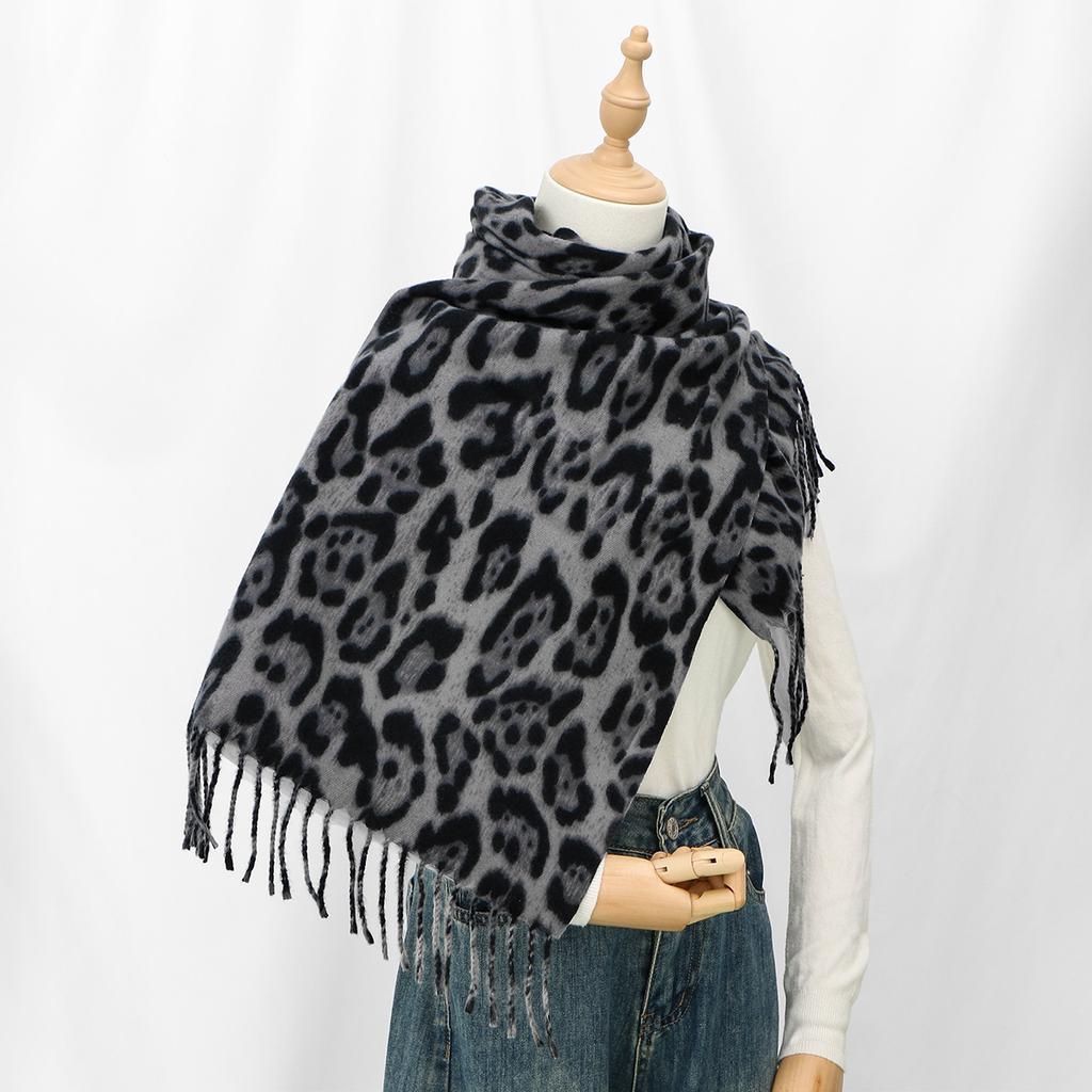 Novo Lenço Pashmina de Leopardo de Luxo Xales Envoltórios de Caxemira Cachecóis Longos de Inverno Quentes Moda Feminina Mantas Longas Cachecóis com Franjas 180*30Cm