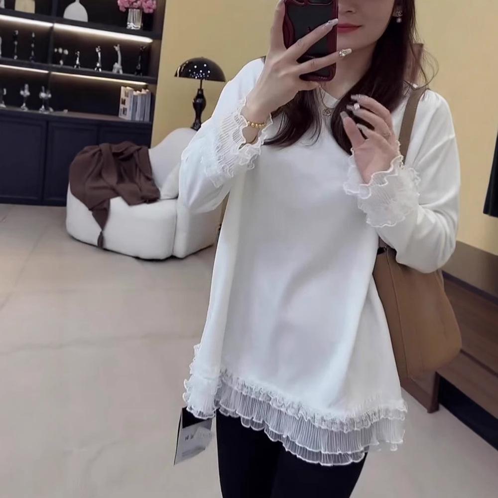Plus Size Women's White Lace Embroidered T-shirt, Spring 2025 Collection: Loose Fit, Versatile Outerwear Top