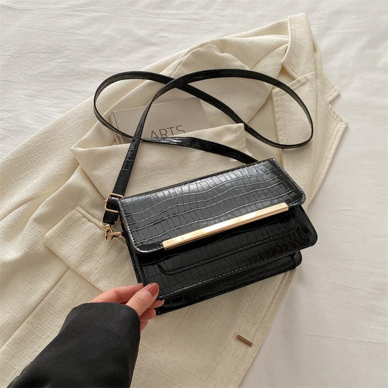 Fashionable Stylish Shoulder Bag For Women With Chic Aesthetic And Unique Design чёрный