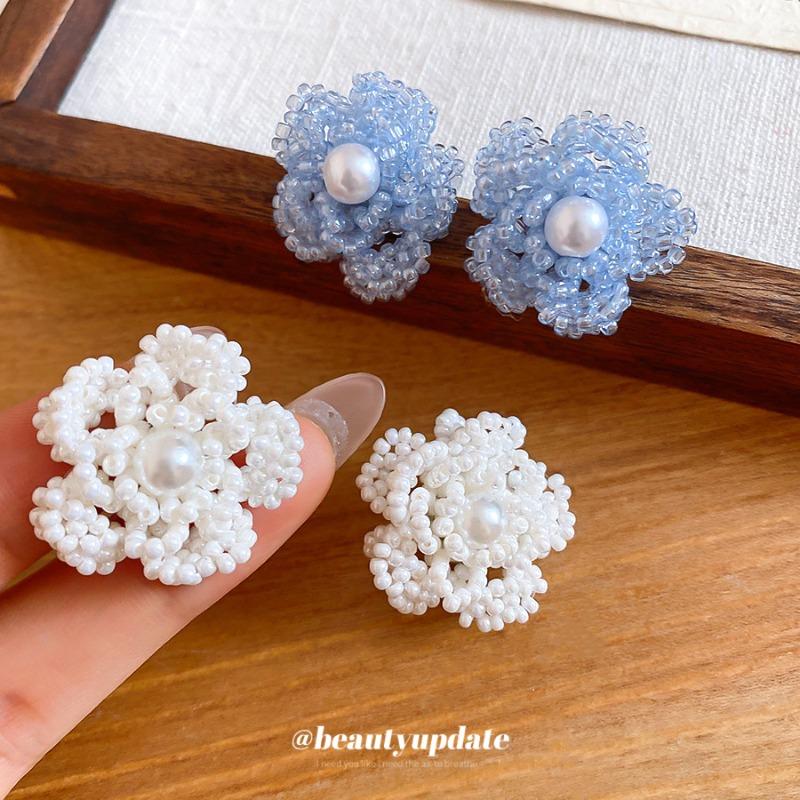 Flowers by the ear~ Silver needle crystal flower pearl weaving simple stud earrings fresh and sweet wind earrings super fairy earrings