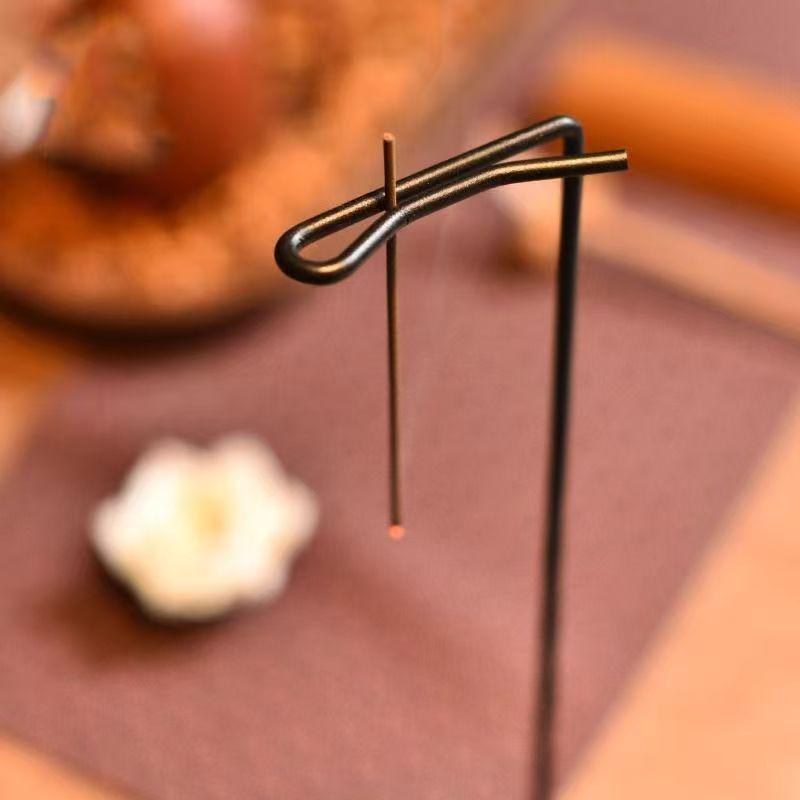 Elegant Chinese Style Incense Holder for Hanging Sticks - Creative Indoor Sandalwood Burner Ornament