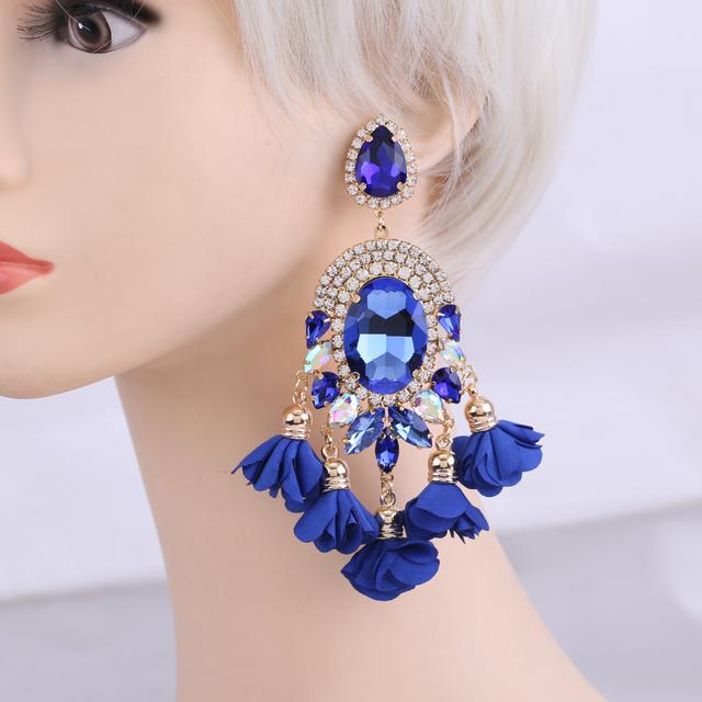 Aretes De Mujer Modernos Módní náušnice kapkové náušnice pro ženy Květinový střapec Náušnice Svatební Brincos šperky Dívka Dárky