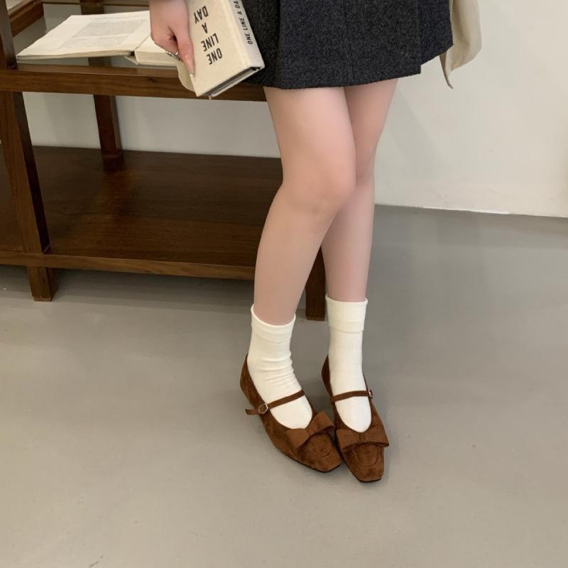 

2025 new autumn suede round head inner sloping heel suede bow versatile niche evening breeze shallow mouth women s single shoes 39 кавовий