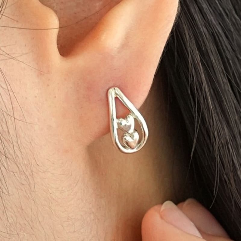

BELLOOGGI Two heart in curve earring free