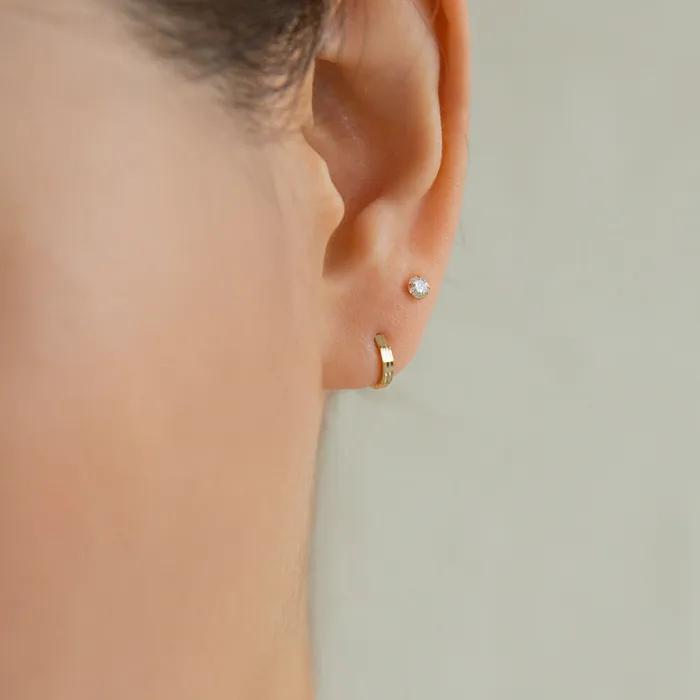 14K Angle Cut One-Touch Earrings (14K Gold) E01