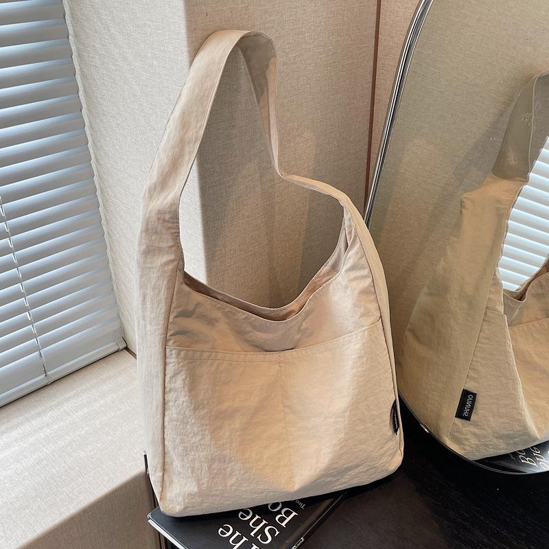 Japanese Solid Color Messenger Bag Waterproof Nylon Bag Female Student Class Shoulder Bag Large Capacity Light Commuter Cloth Bag