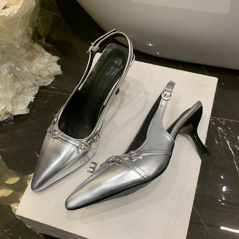 Talons hauts pointus Mode d'été pour femmes Baotou Bouche peu profonde Ligne à boucle métallique avec chaussures stiletto antidérapantes