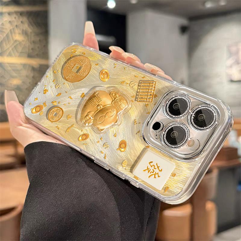 The Gold Foil Maneki Neko Figurine Is Suitable for Apple 16, 15pro, Anti-drop Lens Film 14, and Chinese Style 13/12