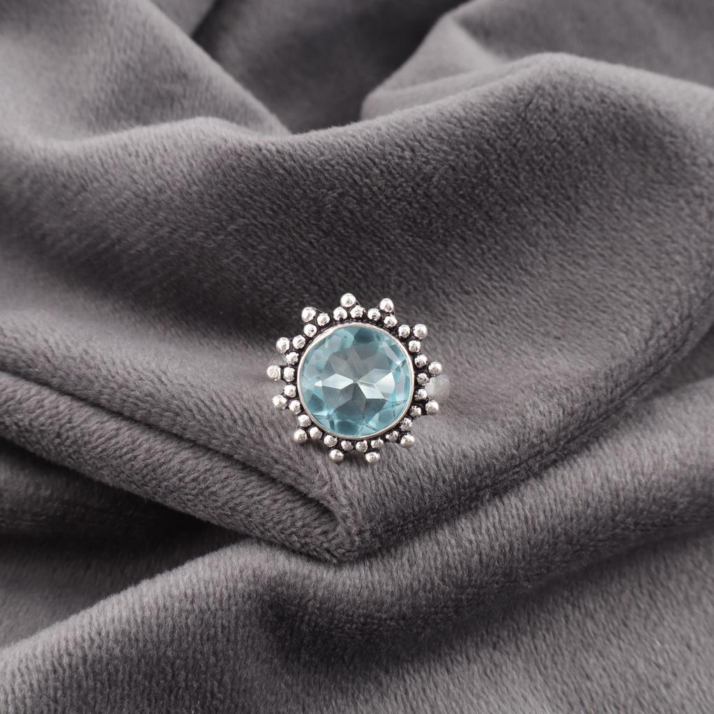 Himmelblauer Topas Edelsteinring, Handgefertigter Silberschmuck, 925 Sterling Silber Ring, Zarter Silber Topas Ring Geschenk für Schwester