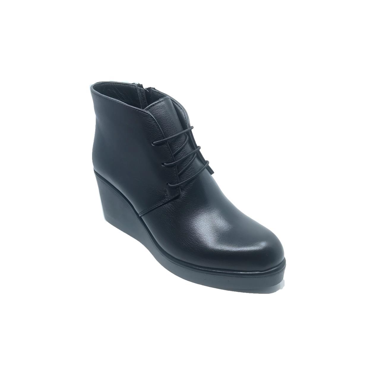 

Женские кожаные ботинки на танкетке Janestt 145-2102