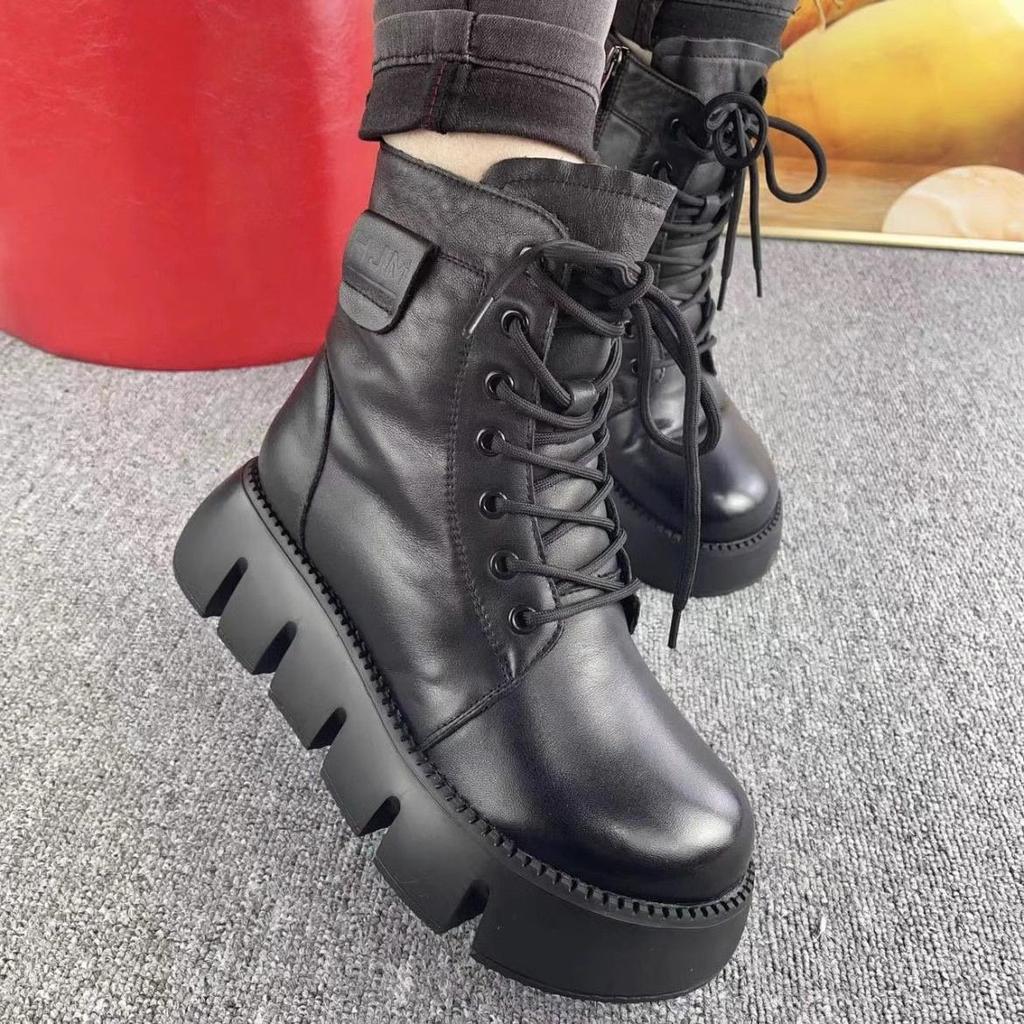 Snow Boots Women Vintage Round Toe Warm Plush Lace Up Platform Shoe Solf Leather Anti Slip Thick Bottom Short Boot