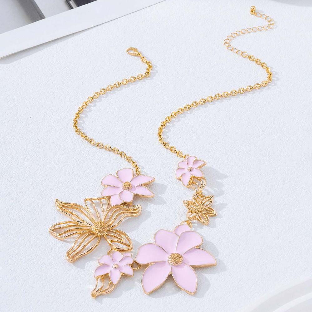 Drip Oil Trendy Floral Necklace Vintage Women Pendant Necklace Flower Collarbone Chain  Daily Wear