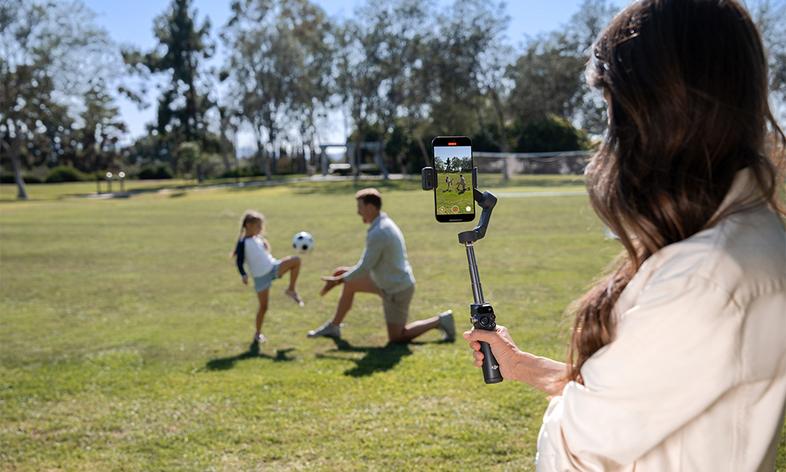 DJI Osmo Mobile 8 Gimbal, Black
