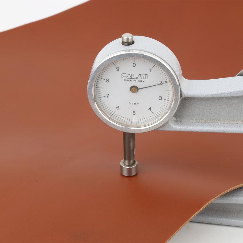 

2mm oil wax leather, leather top layer, cowhide leather material, stiff desk pad, mouse pad, wallet card bag, handmade DIY leath 10x10cm золотой