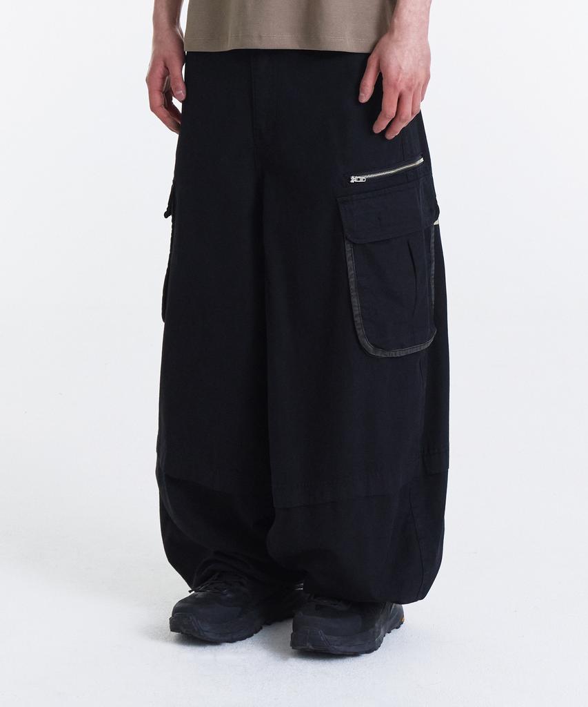 Gicheol Vintage Zip Cargo Balloon Pants (Washed Black)