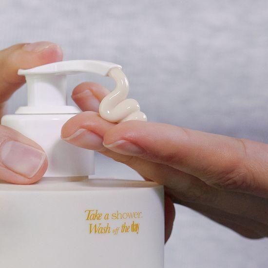 Anillo Scented Hand & Body Lotion 450ml (Choose 1 of 2)