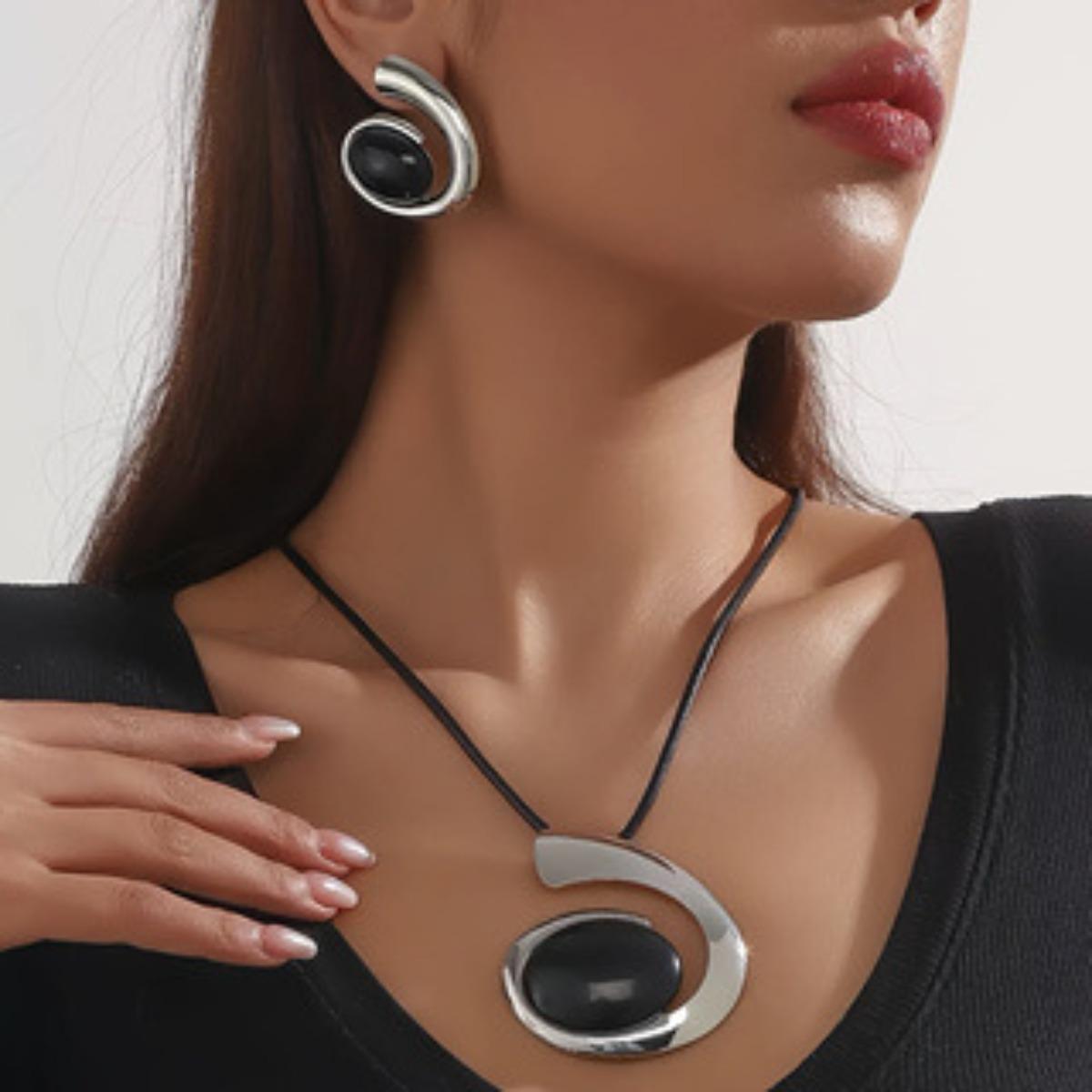 

1 шт. Преувеличенное длинное геометрическое ожерелье с подвеской и серьги, регулируемая длина цепочки для свитера для женщин, подарок на Новый год для повседневной носки серебряный