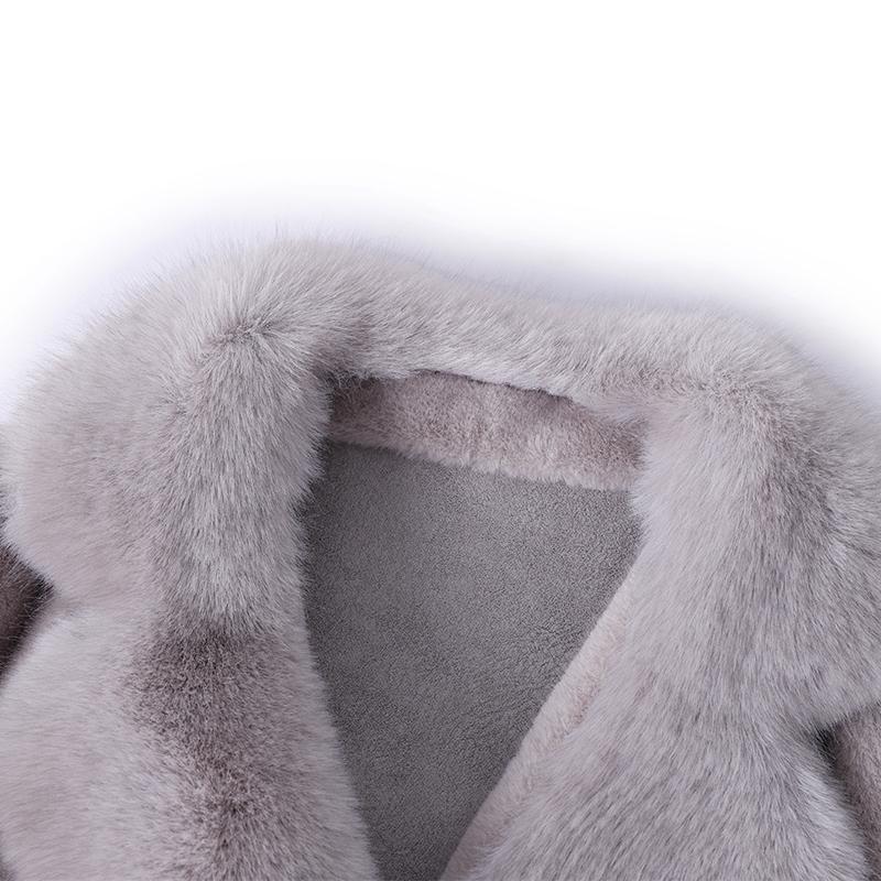 Luxurious Winter Faux Fur Coat for Women Thick Warm Outerwears Elegant Middle-aged Woman Fur Jacket