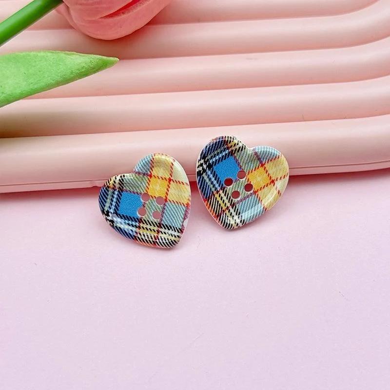 20Pcs Japanese Style Cute Plaid Heart-Shaped Buttons for Girls Wool Coat Cardigan DIY Sewing Decor Women's Clothing Accessories