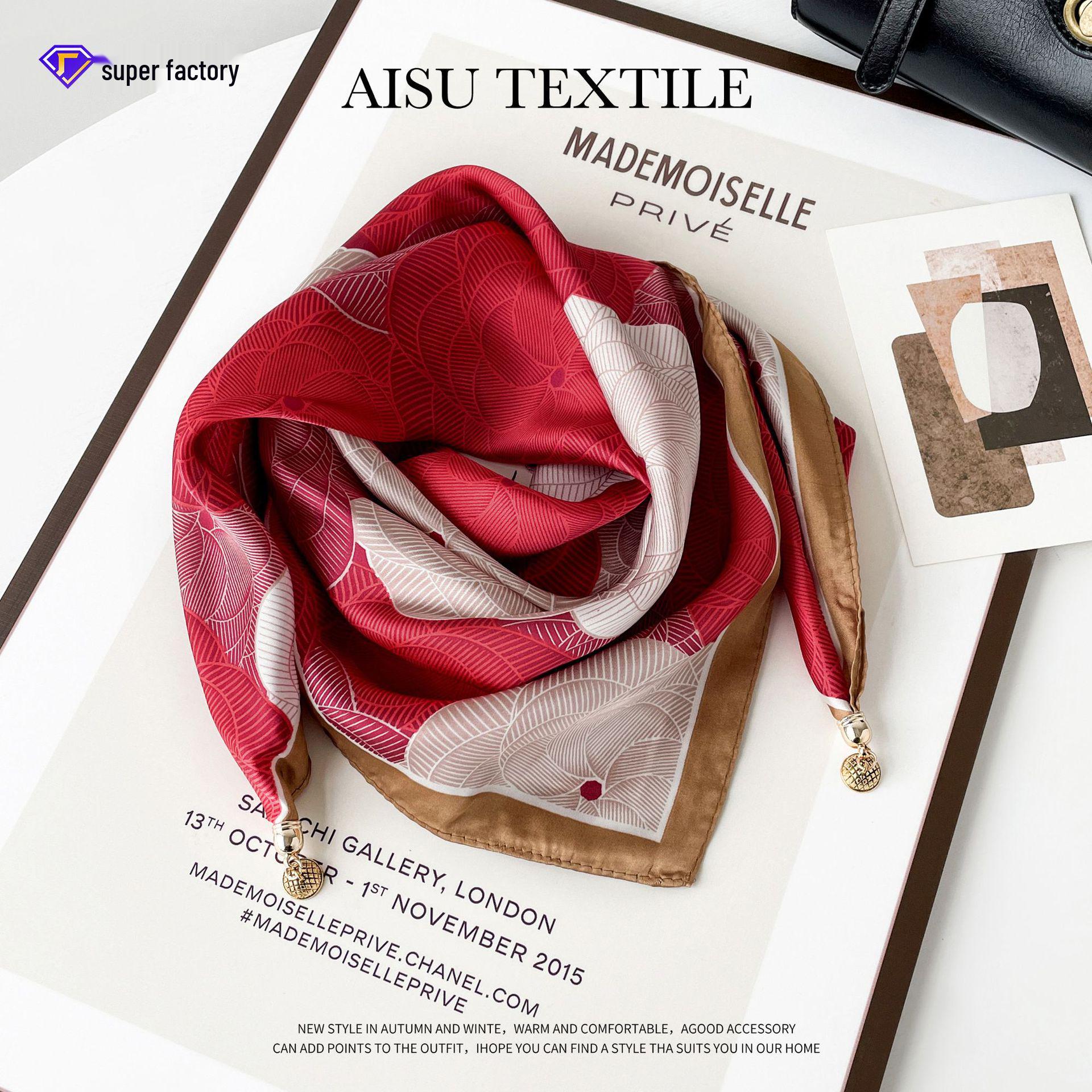 

Spring/Summer 2025 Women s Red Print Magnetic Buckle Triangle Scarf 70x70 cm