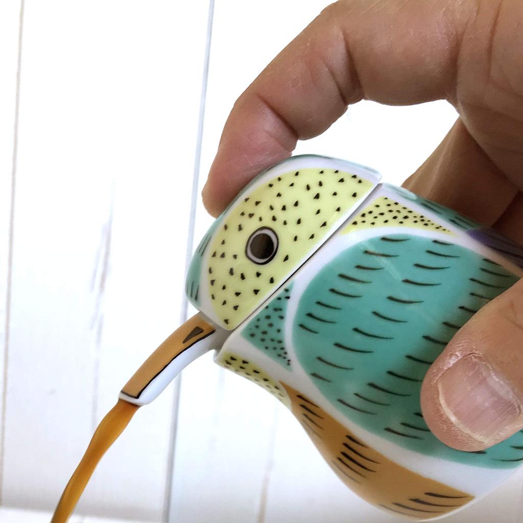 Soy sauce dispenser, stylish and cute, compact, made in Japan, ceramic/porcelain, Arita ware, kingfisher design, 80ml