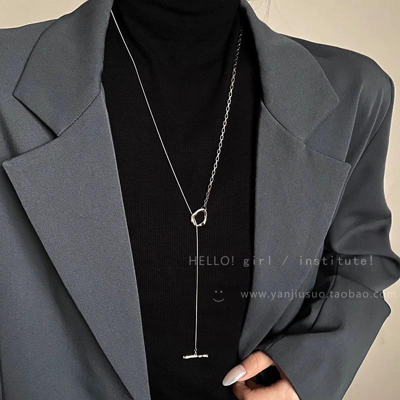 Autumn and winter sweater chain triangular geometric pull-up necklace ins temperament simple necklace