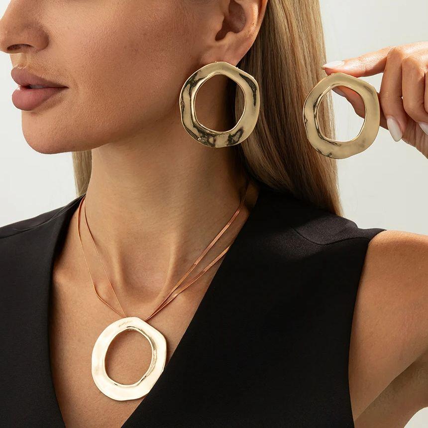 

Salircon Exaggerated Geometric Circular Hollow Pendant Necklace Earring Set Women HipHop Flat Snake Metal Clavicle Chain Jewelry