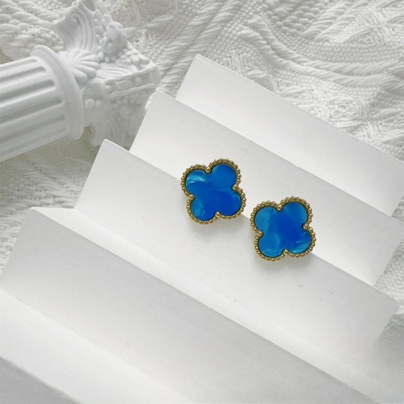 High-end 15MM Four-leaf Clover Titanium Steel Earrings Lightweight and Versatile Earrings for Women