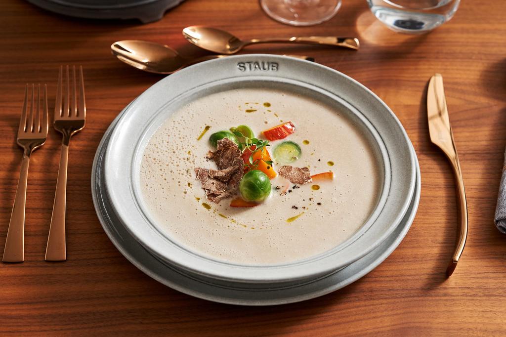 Staub Plate 24cm Deep Dish Ceramic Pottery Microwave Safe Japanese Ceramic Plate "Deep Campagne" [Authorized Product] 40508-029