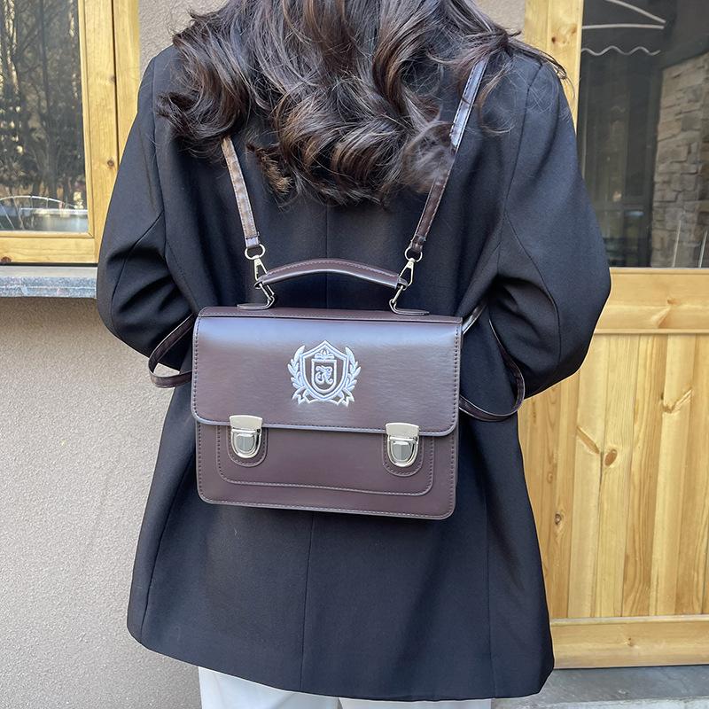 College style casual texture mailman 2025 retro new fashion one shoulder double shoulder crossbody portable small square bag woman