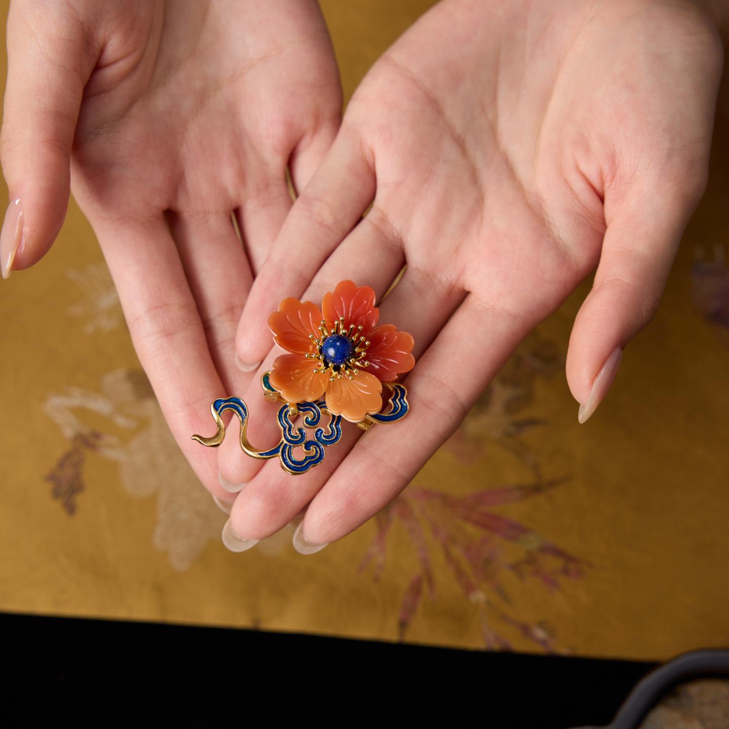 Elegant Lapis Lazuli Mother-of-Pearl Brooch – Chinese Style Qipao Accessory Gift