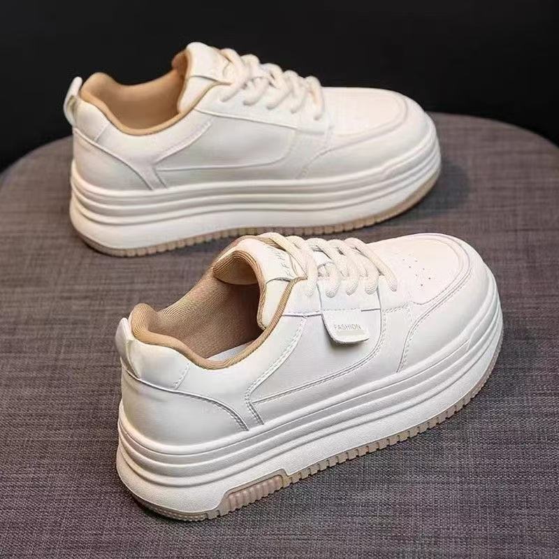 

Маленькие мягкие кожаные маленькие белые туфли женские 2025 весна новые универсальные женские туфли толстая подошва увеличивающие рост повседневные кожаные панельные туфли 40