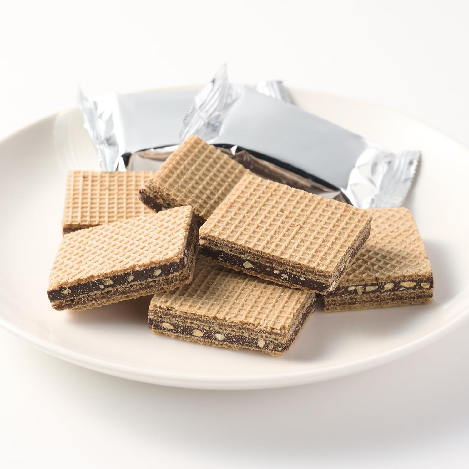 Muji Large Bag Double Sandwich Wafer Peanut Chocolate Flavor 180g