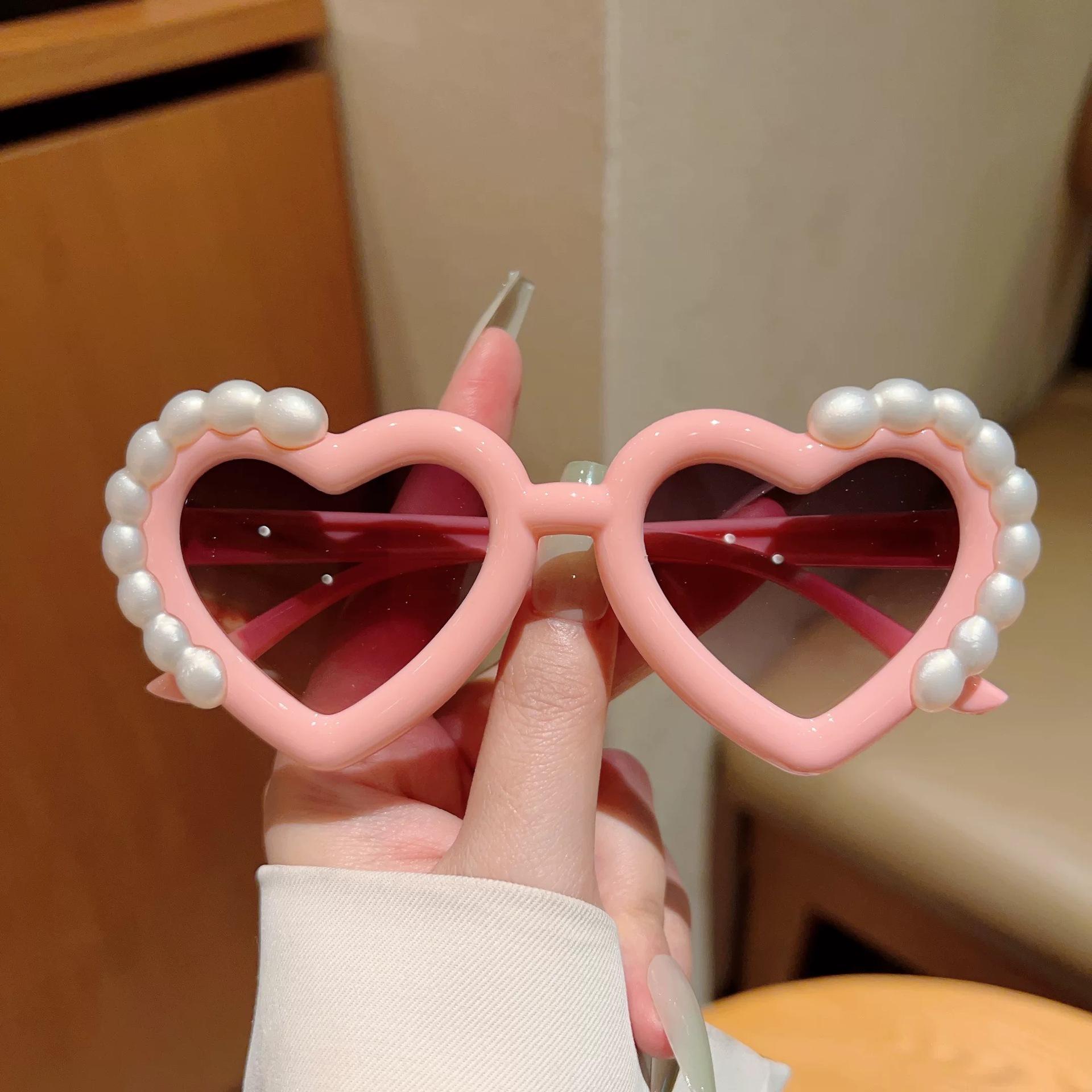

Children s Sunglasses Cute Boys and Girls Sunglasses Show Kindergarten Peach Heart Sunshade Glasses Photo Decoration